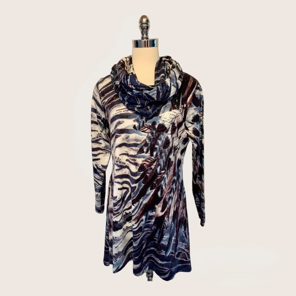 🌱 New Italian-Made blue top 🌱💙 - Picture 1 of 5